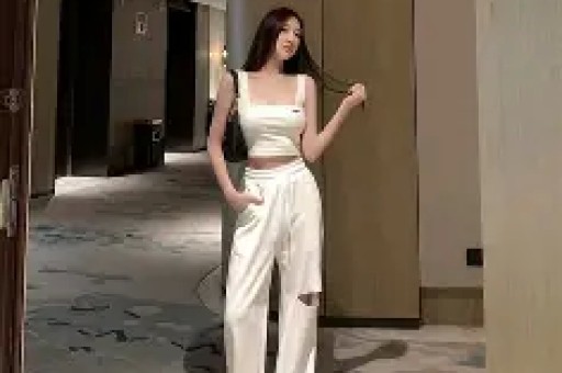 被质疑孩子生父后 王思聪带女友现身 模样引热议 难怪黄一鸣会这样