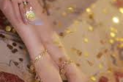 “堆绣”文创守正创新走出特色传承路